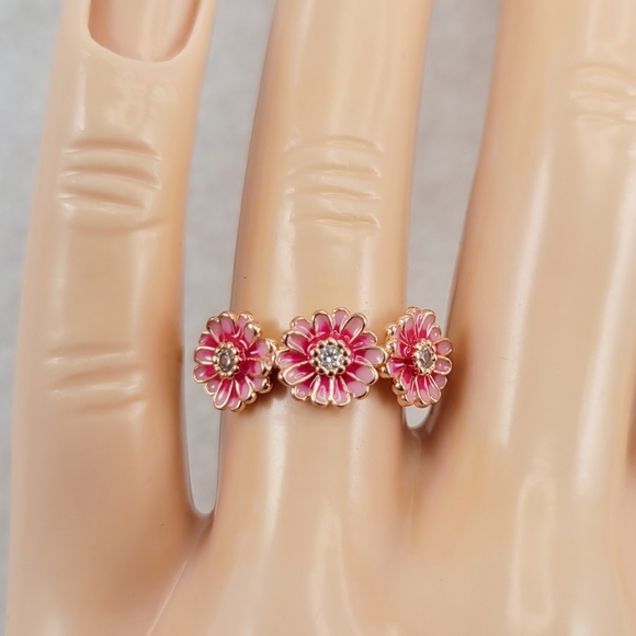 Rose Gold Three Flower Ring - Picture 2 of 13